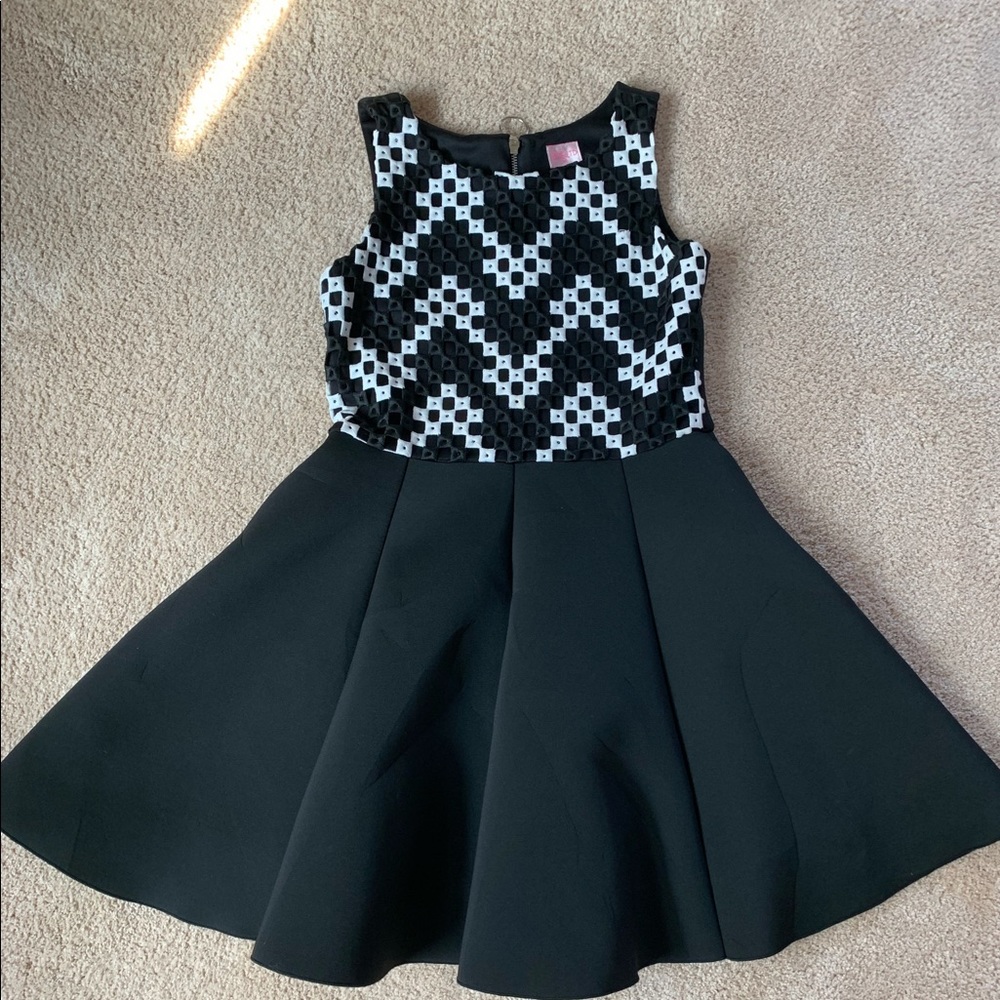 Zoe LTD formal dress girls size 16